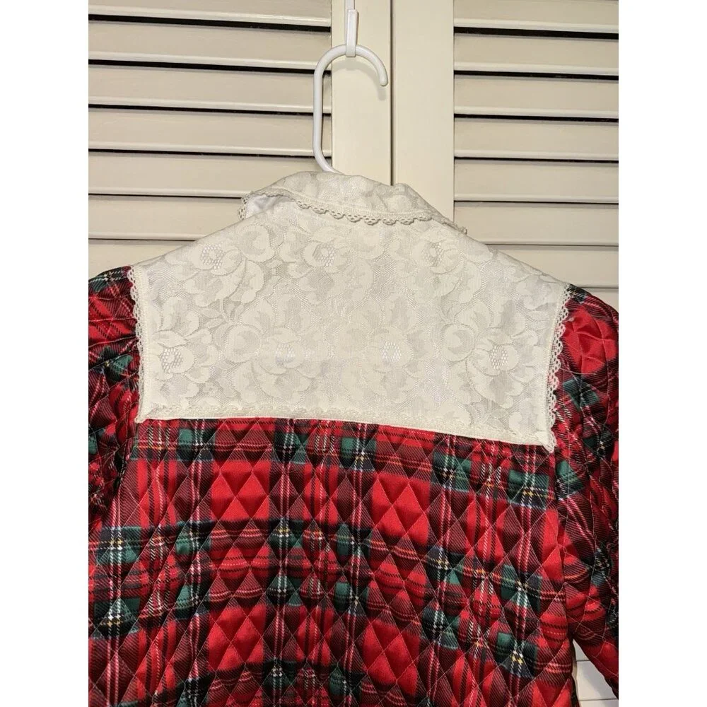 Her Majesty Vintage Girls Robe Quilted Red Plaid Christmas Lace SZ 8